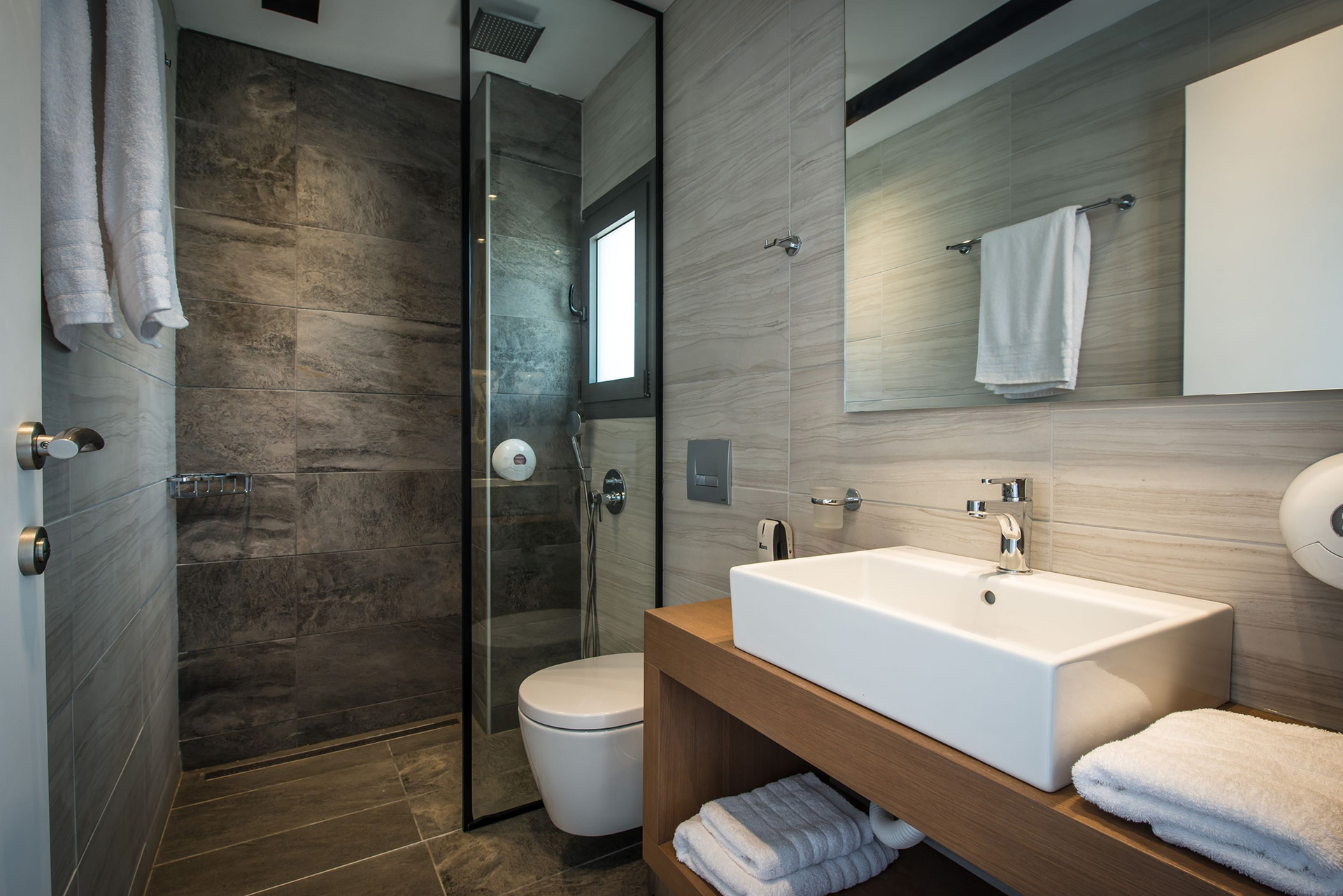 Bathroom 1 Lifestyle Beach Resort
