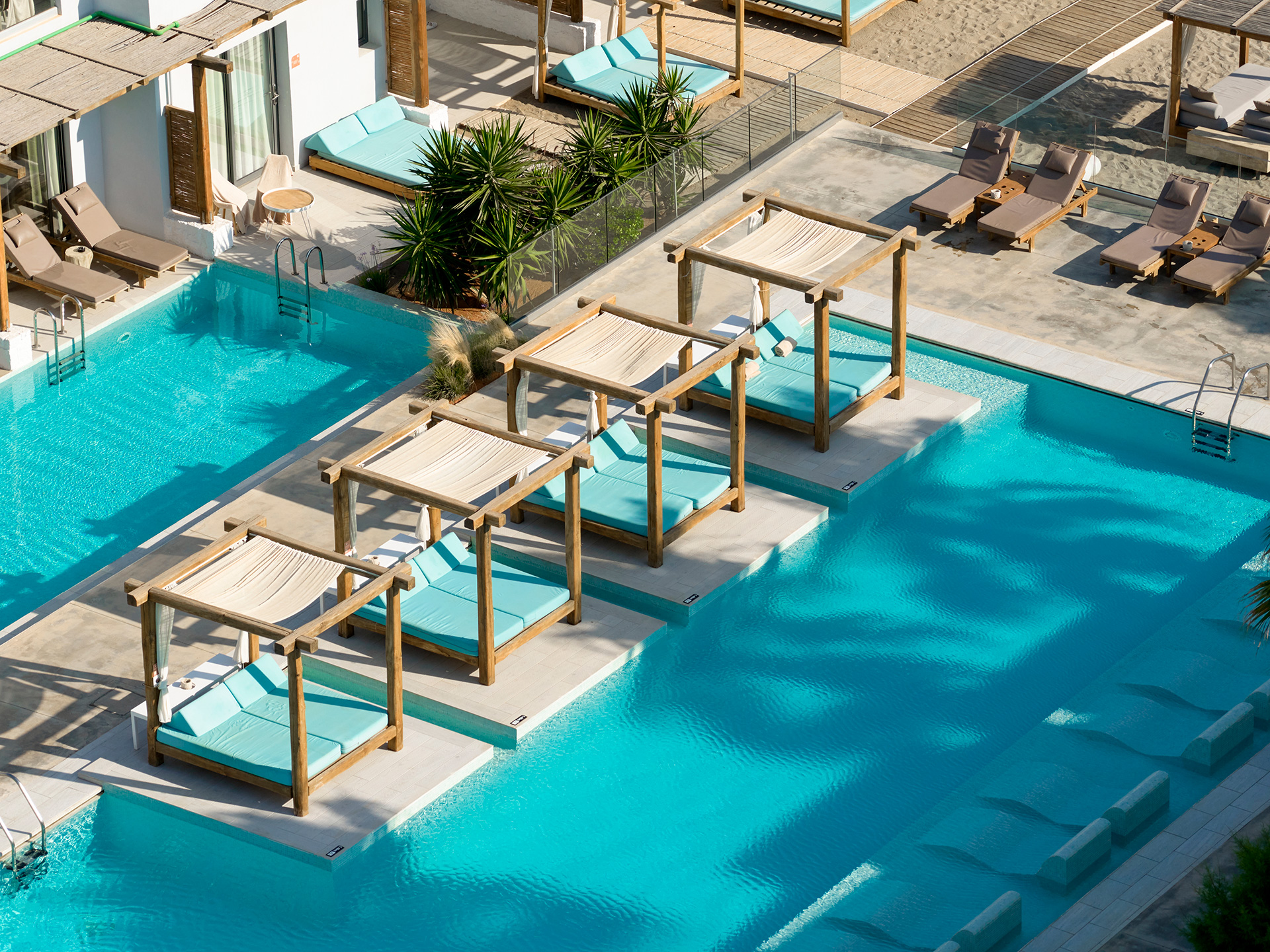 Pool 20250618085126 0415 D