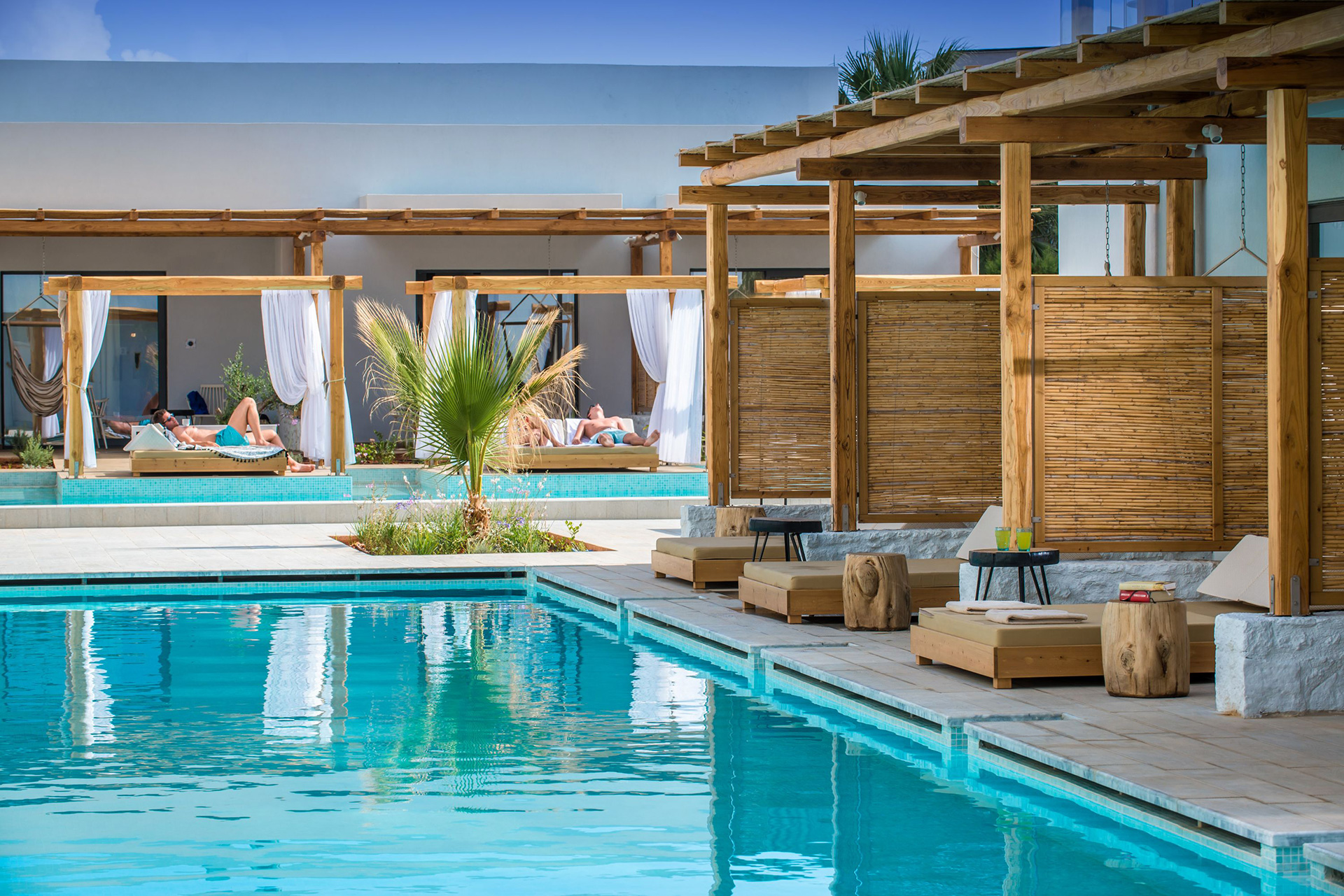 Swim Up 2 Lifestyle Beach Resort