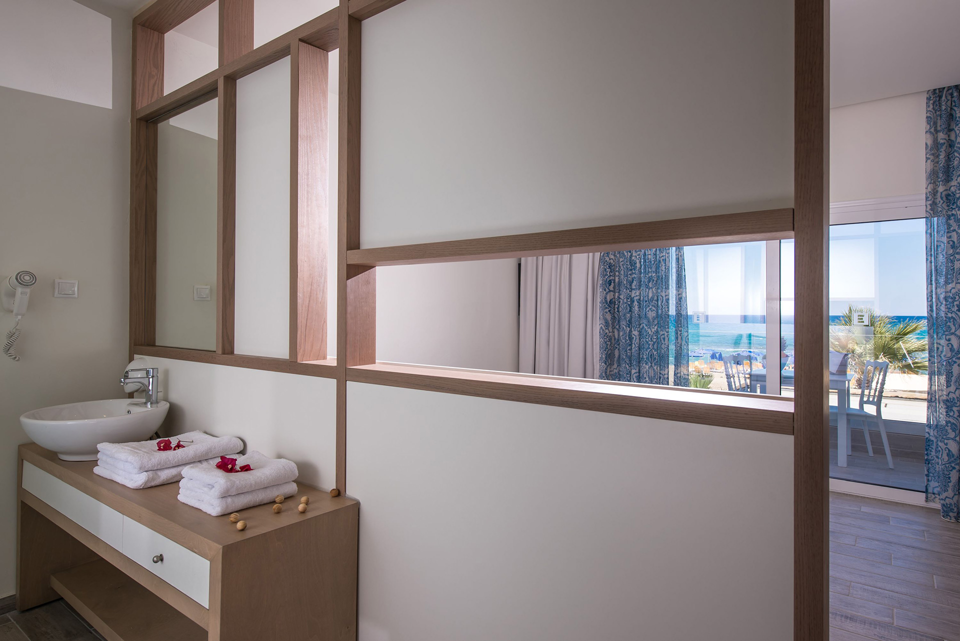 Jr Suite 2 Lifestyle Beach Resort