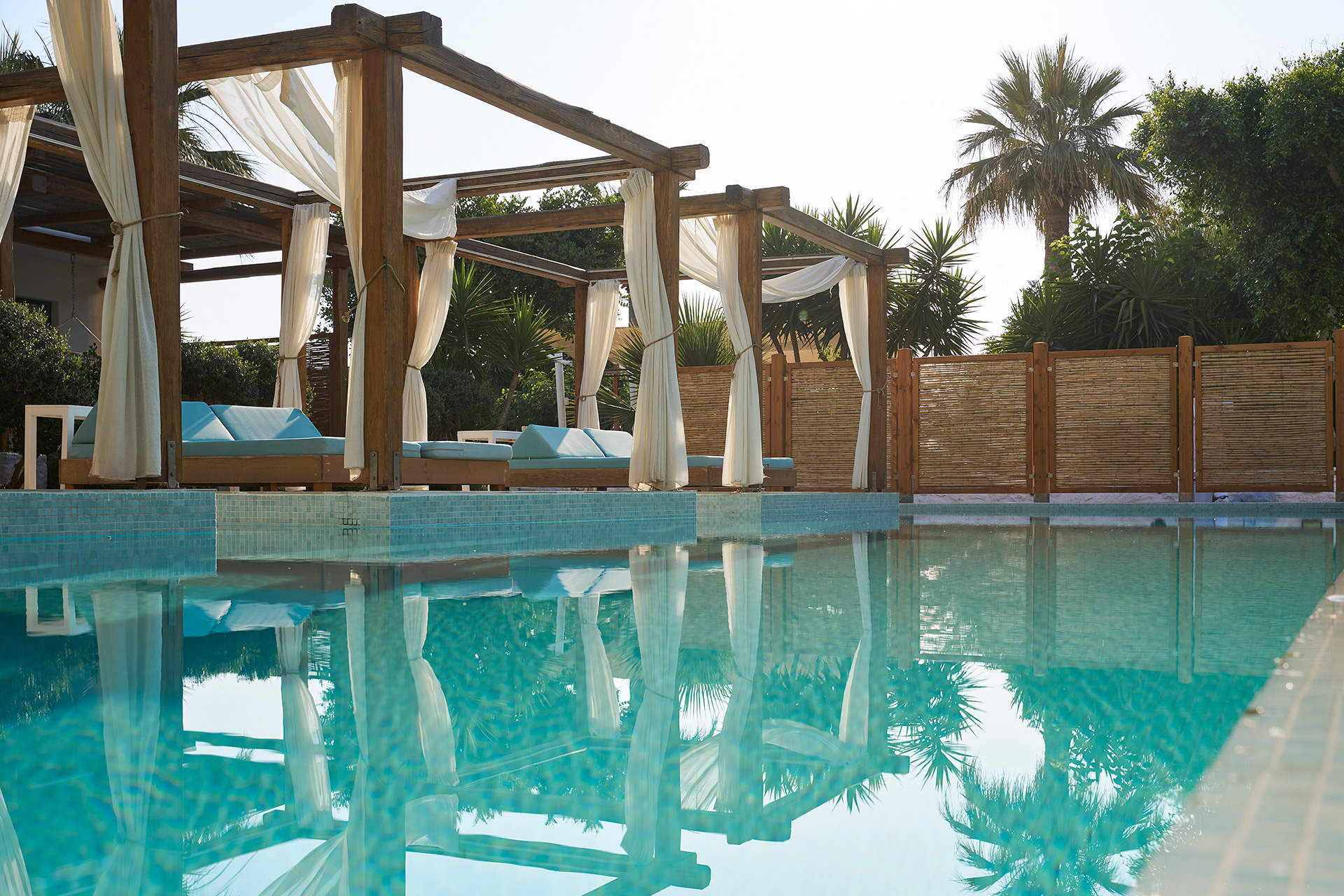 Pool 00888