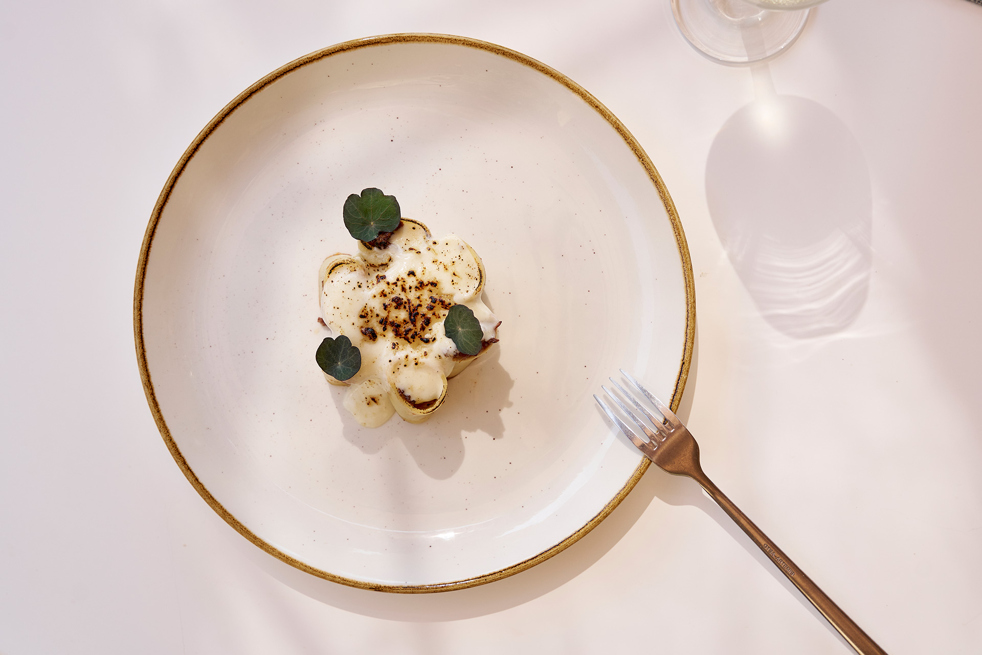 Dining 02331