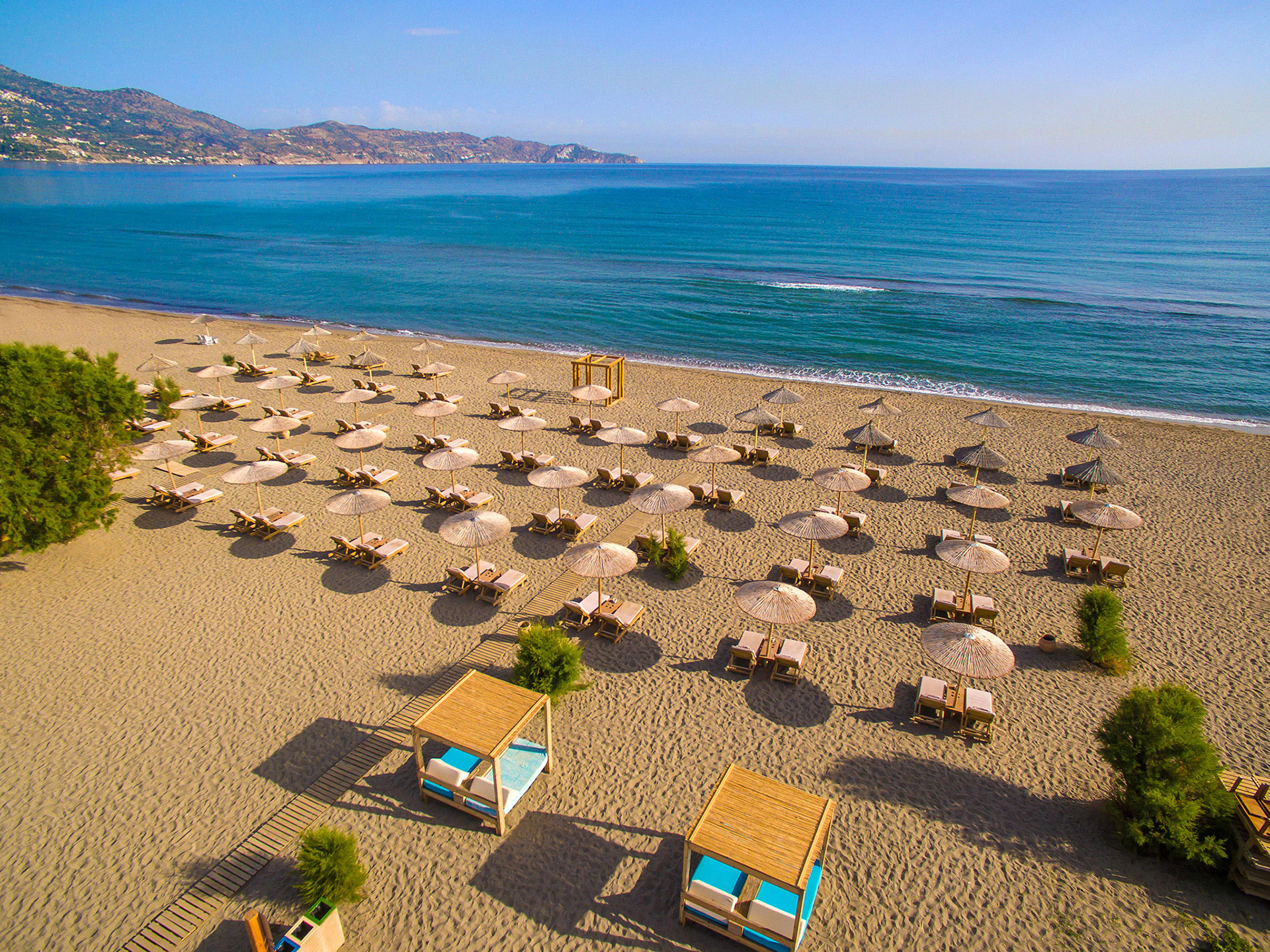 Paralos Lifestyle Beach Intro 3